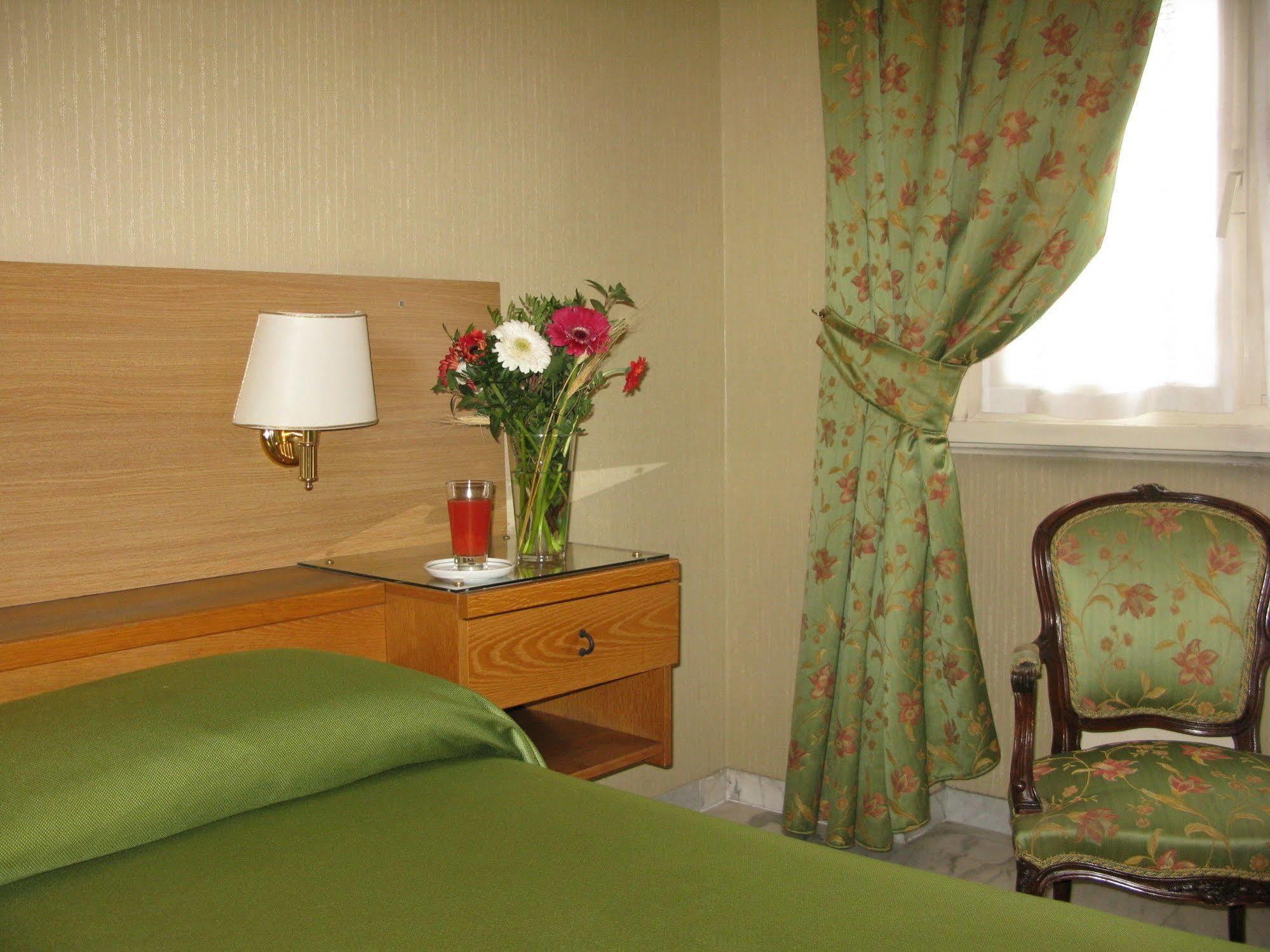 York Hotel Ρώμη Εξωτερικό φωτογραφία